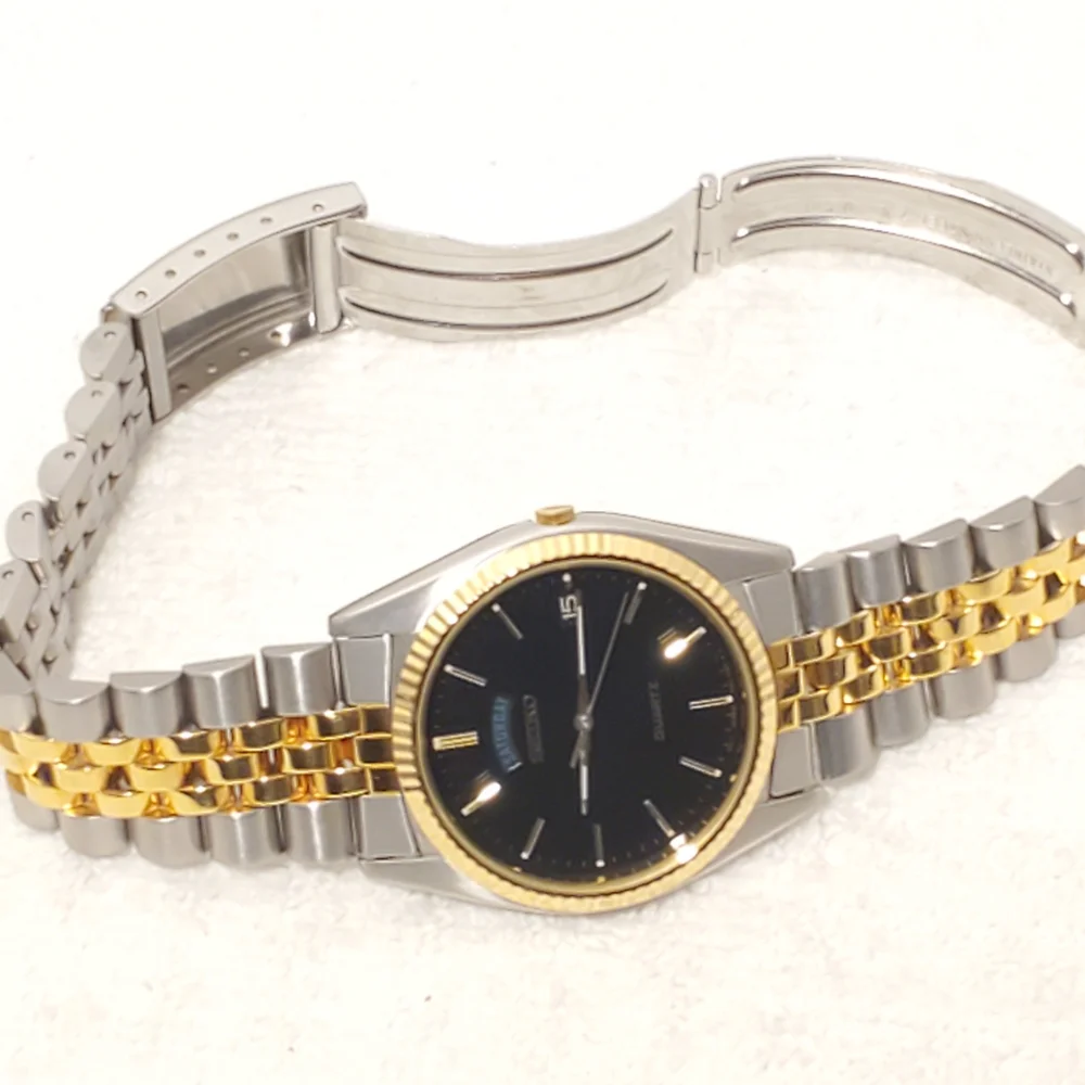 Vintage Seiko Men's Presidential Day Date Gold Tone Watch 1 Jewel Black Dial SS - Picture 6 of 11